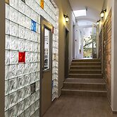 Varad Inn Hostel and Cafe