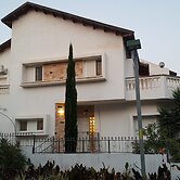 Einav Holiday House