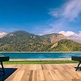 Shola Crown Resort - Munnar