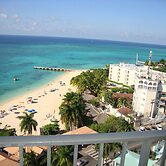 Sail Boat Beach Studio At Montego Bay Club Resort