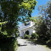 Purple Hen Country Lodge