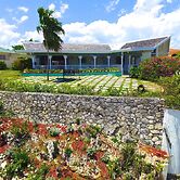 Windjammer, 4BR by Jamaican Treasures