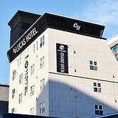 Lucas Hotel