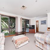 Wildflowers at Fingal Bay