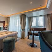 Select MS Charles Dickens - Cologne