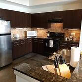 Oakwood at Amli on 2nd