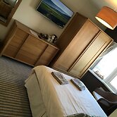 The Waterfront Inn