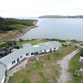 Surat Bay Lodge & Backpackers Hostel