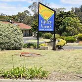 Valley Views Motel & Chalets