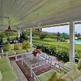 Sea Island, 6BR by Jamaican Treasures
