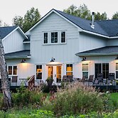 Snowgoose Pond Bed & Breakfast