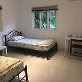 Roly Airport Residence