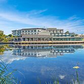 Best Western Plus North Lakes Hotel