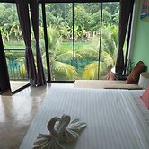 Plern Salaya Resort