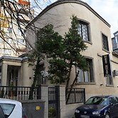 The English Guest House