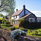 The Greyhound Inn & Hotel