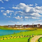 Queshan Lake Arcadia Intl Resort
