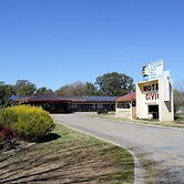 Civic Motor Inn