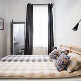 HOSTEL likeHome