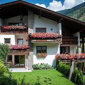 Edelberg Apartments