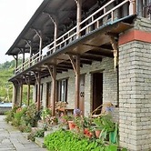 Dhampus Village Eco Lodge