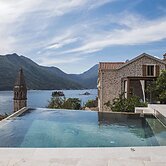 Monte Bay Retreat - Adult Only