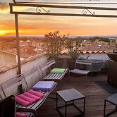 Le Louvre, Lieu atypique