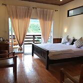 Riverview Bungalows & GH