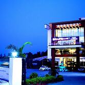 Taraji Resort Hotel and Restaurant