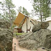 Under Canvas Mount Rushmore