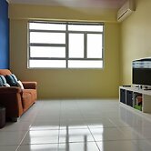 3BdR&2Bth condo Middle of Penang