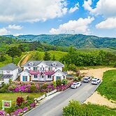 Pungcha & Herb Pension