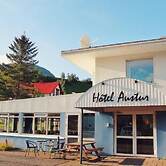 Hotel Austur