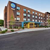 Tru by Hilton Sterling Heights Detroit
