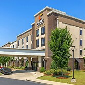 Comfort Inn & Suites at CrossPlex Village