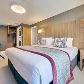 The Melbreak Hotel