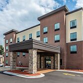 Cobblestone Hotel & Suites - Hartford