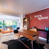 The Town House Lodge