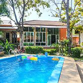 Phalaburi Resort by dreamhouse