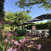 Hôtel Restaurant Les Chènes