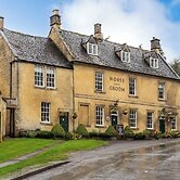 Horse and Groom - Pub on the Hill