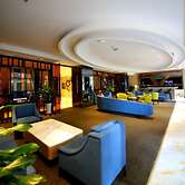 Howard Johnson Life Geckor Zhu