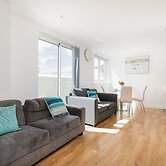 Skyvillion Tower Points - Tower Point Lovely apartment in Enfield Lond