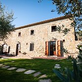 Borgo tra gli Olivi