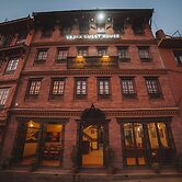 Vajra Guest House & Restaurant