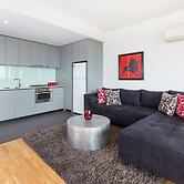 Executive Apartment With Bay Views