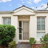 Smart Caulfield Townhouse