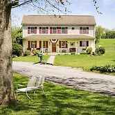 Red Cardinal Bed and Breakfast