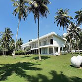 Green Turtle Villa by The Serendipity Collection