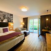 Parks 73 The TownHouse Hotel